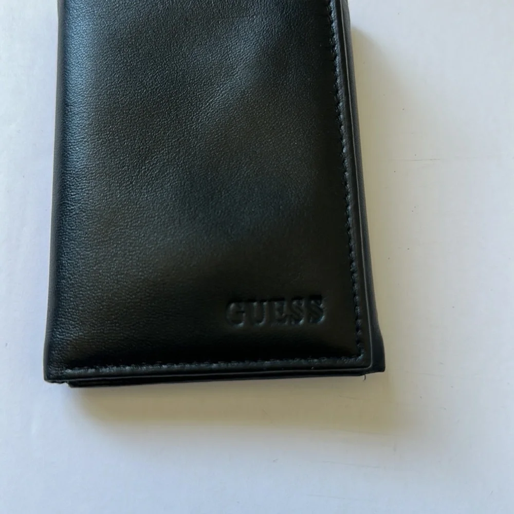 Guess wallet